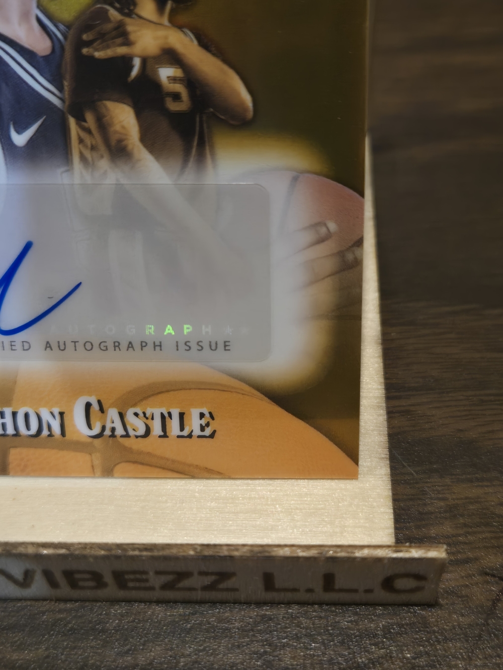 Stephon Castle 34/50 Gold Autograph Basketball Trading Card - Picture 6 of 11
